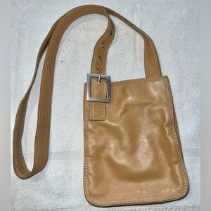 Vintage 90s Wilson's leather cross body purse, light tan, slimline